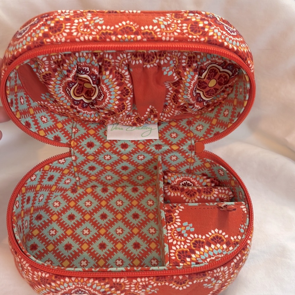 Vera Bradley travel jewelry box - Picture 2 of 3